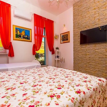 Conty Apartment Rijeka Eksteriør billede